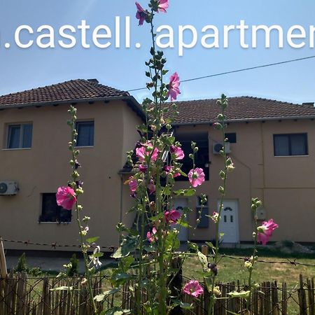 נובי סאד Rm Castell Apartments מראה חיצוני תמונה