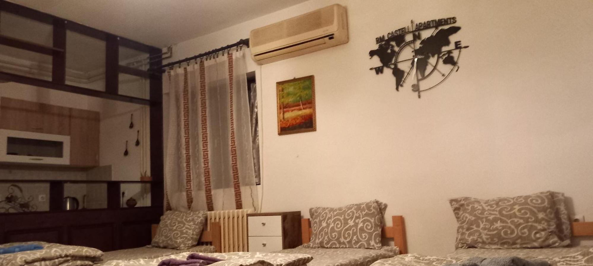 נובי סאד Rm Castell Apartments מראה חיצוני תמונה